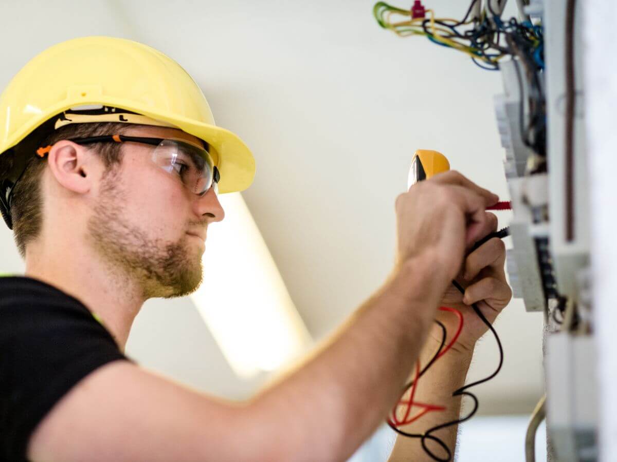Electricians' Hourly Rate